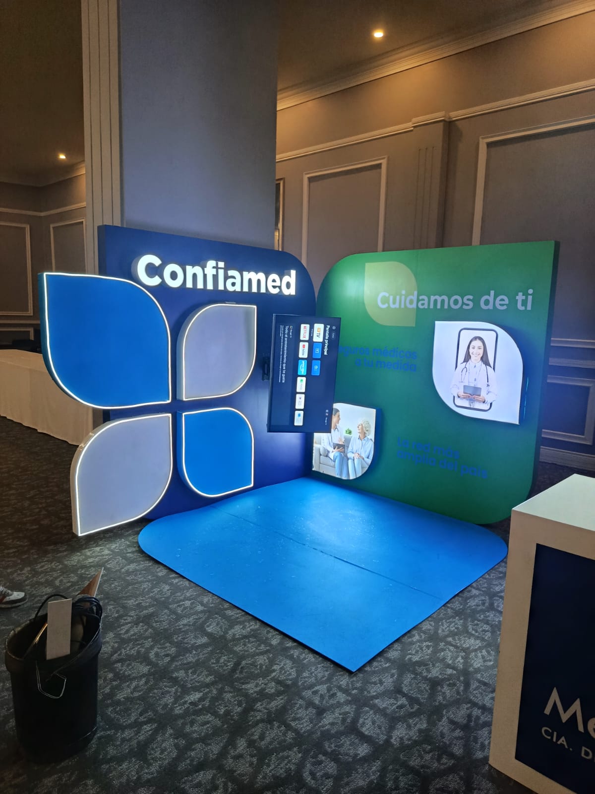 Armado de stand para activación de marca